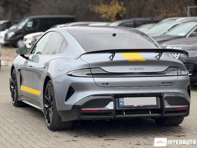 Xiaomi SU7 Ultra 39 interauto-car