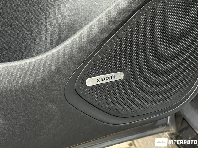 Xiaomi SU7 Ultra 45 interauto-car