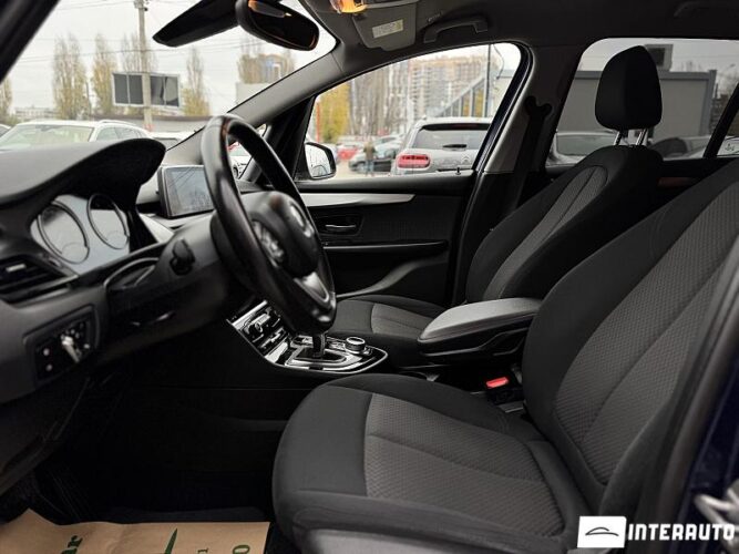 BMW 216d 39 interauto-car