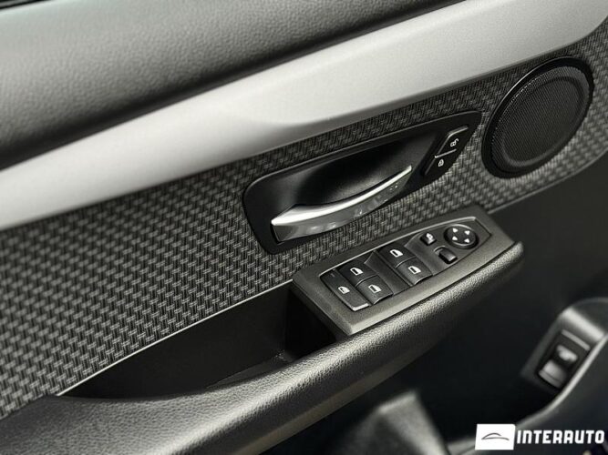 BMW 216d 38 interauto-car