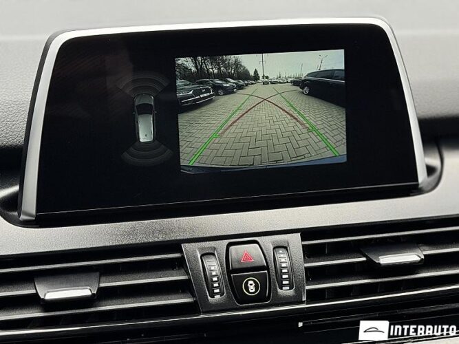 BMW 216d 44 interauto-car