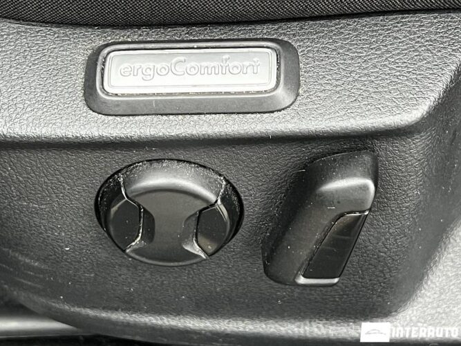 Volkswagen Passat 41 interauto-car