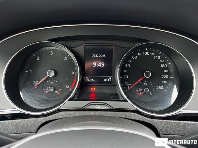 Volkswagen Passat 37 interauto-car