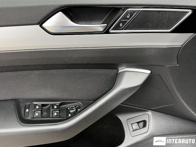 Volkswagen Passat 42 interauto-car