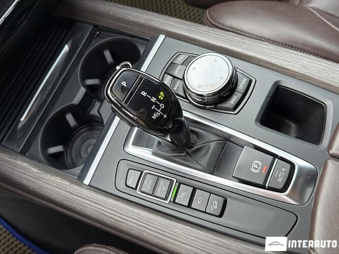 BMW X5 4.0D 57 interauto-car