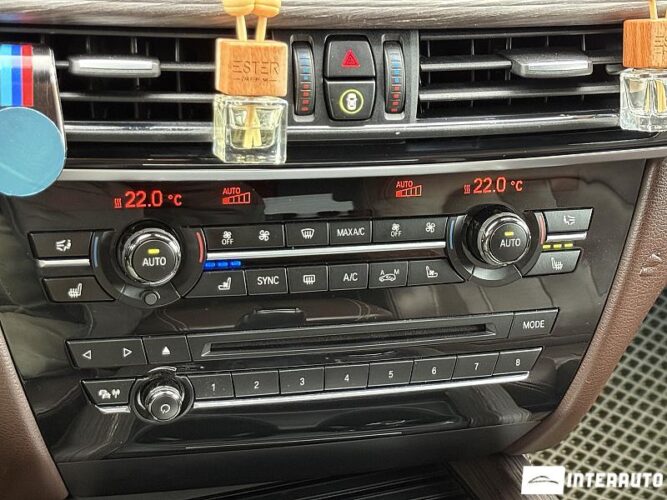 BMW X5 4.0D 56 interauto-car