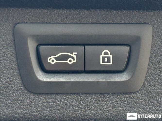 BMW X5 4.0D 63 interauto-car