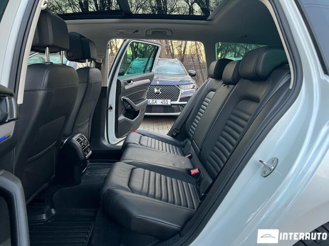 Volkswagen Passat GTE 57 interauto-car