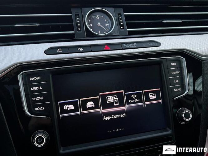 Volkswagen Passat GTE 51 interauto-car