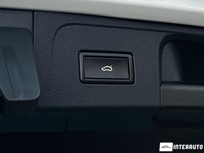 Volkswagen Passat GTE 59 interauto-car