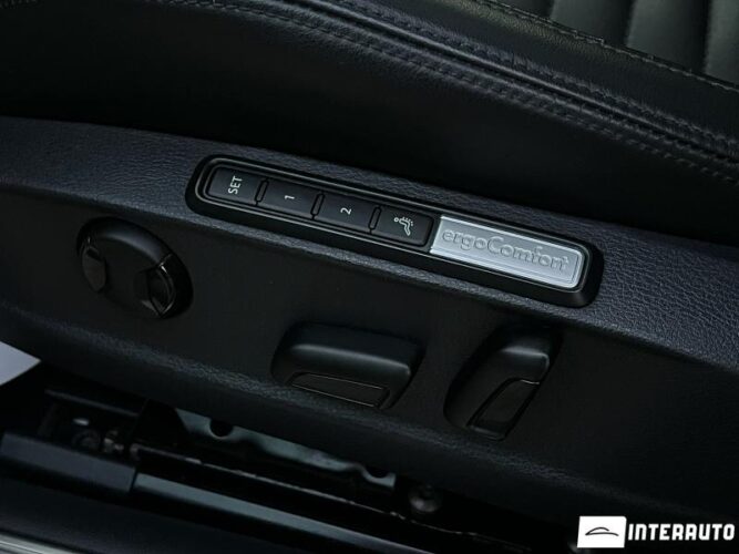 Volkswagen Passat GTE 42 interauto-car