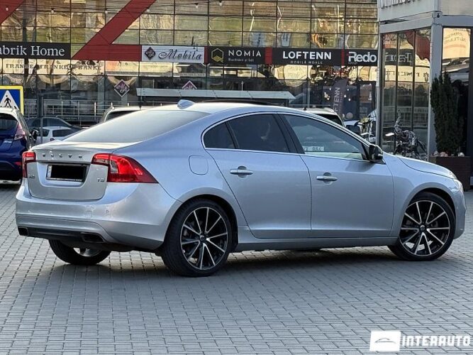 Volvo S 60 35 interauto-car