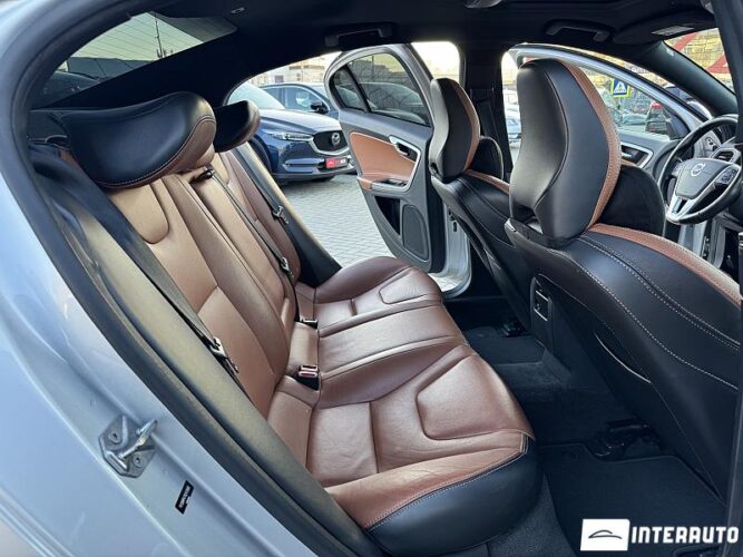 Volvo S 60 46 interauto-car