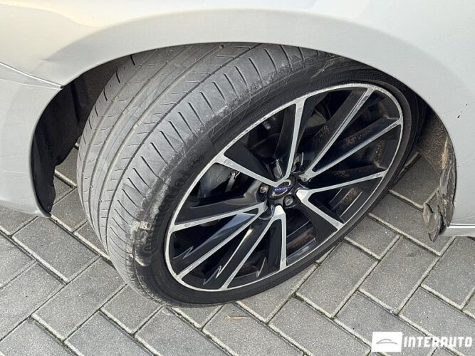 Volvo S 60 48 interauto-car