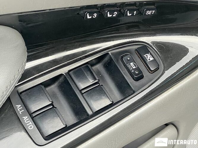 Lexus GS 300 37 interauto-car