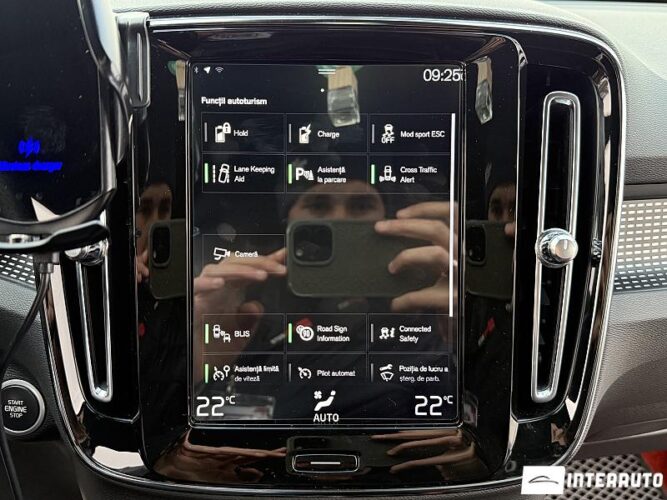 Volvo XC 40 44 interauto-car