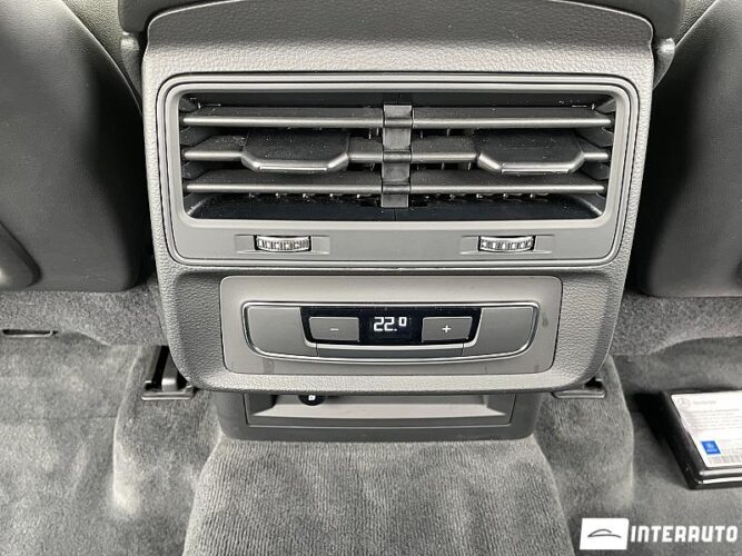 Audi Q7 53 interauto-car