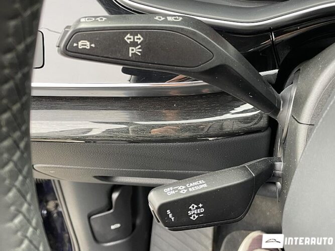 Audi Q7 47 interauto-car