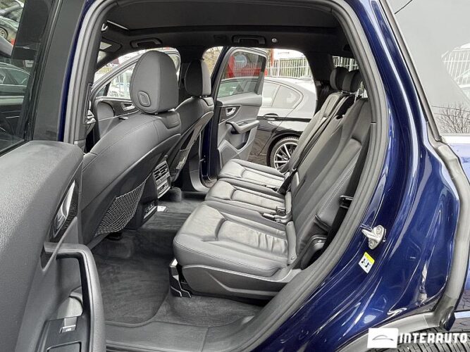 Audi Q7 52 interauto-car