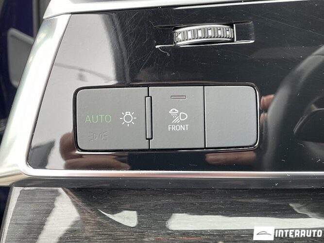 Audi Q7 45 interauto-car