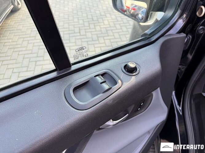 Ford Transit 32 interauto-car