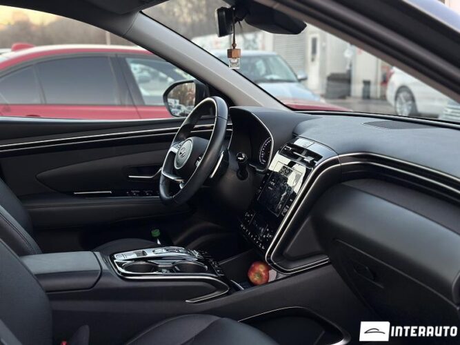 Hyundai Tucson 42 interauto-car