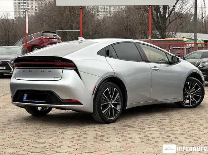 Toyota Prius 36 interauto-car