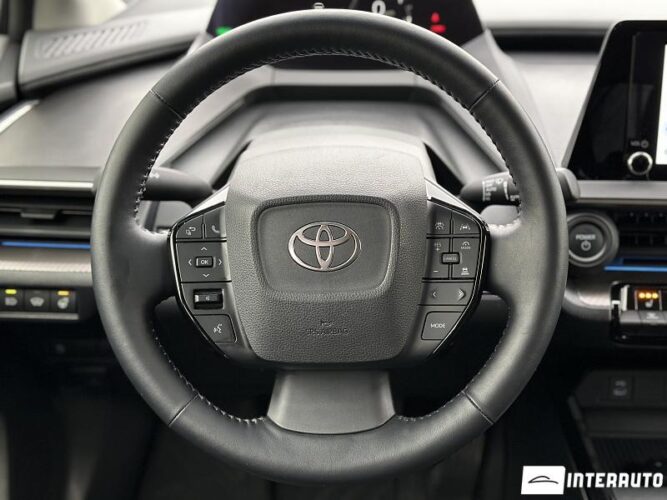 Toyota Prius 44 interauto-car