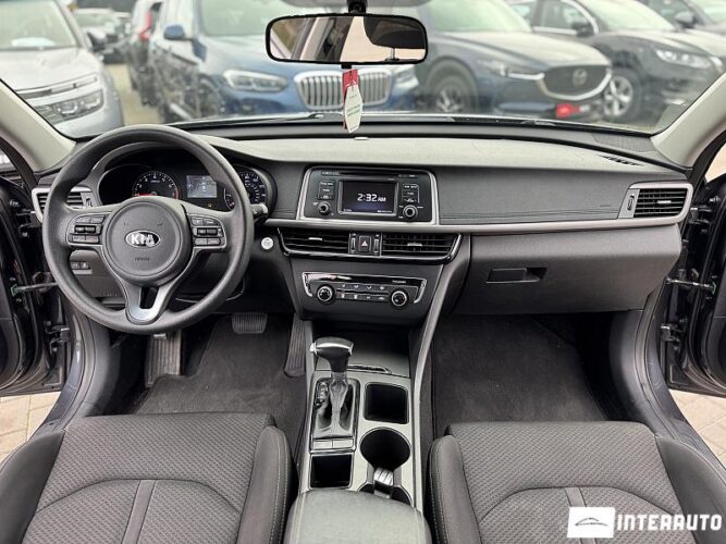 Kia Optima 36 interauto-car