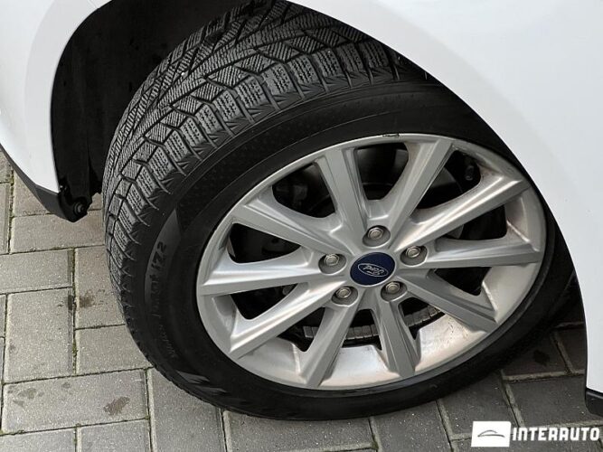 Ford Focus 46 interauto-car