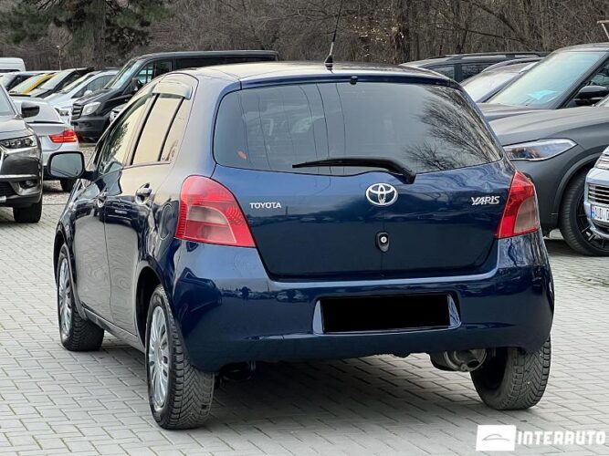 Toyota Yaris 33 interauto-car