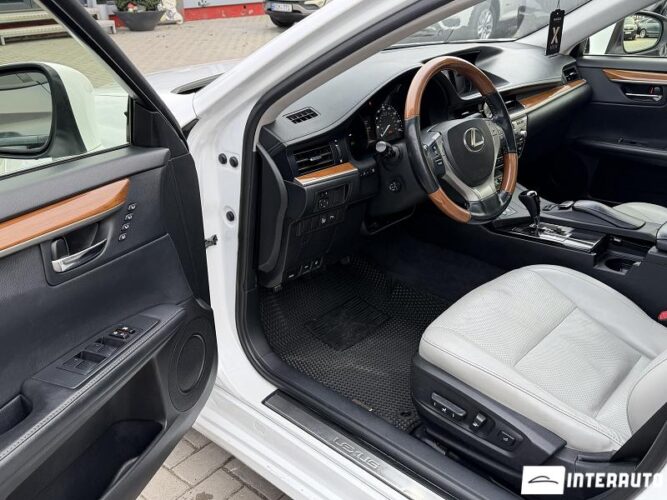 Lexus ES 300h 37 interauto-car