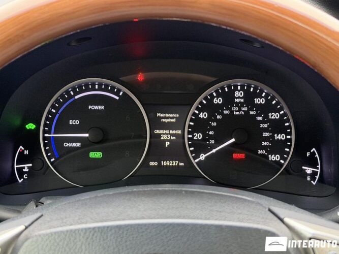 Lexus ES 300h 43 interauto-car