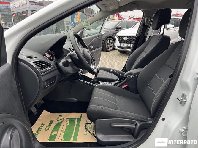 Renault Megane 33 interauto-car