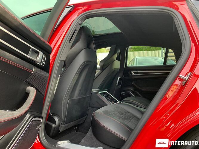 Porsche Panamera GTS 41 interauto-car