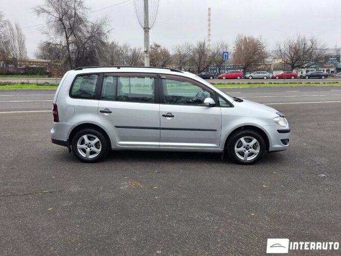 Volkswagen Touran 27 interauto-car