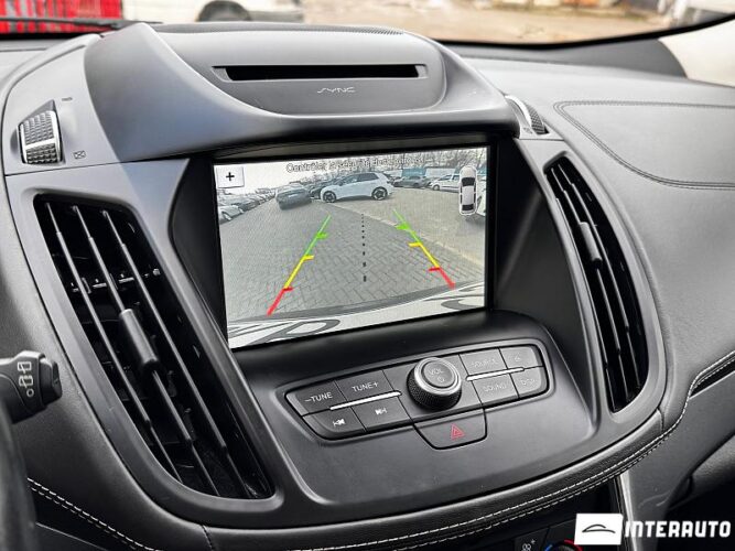 Ford Kuga 48 interauto-car