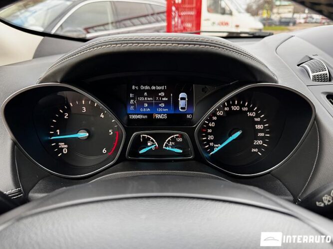 Ford Kuga 47 interauto-car