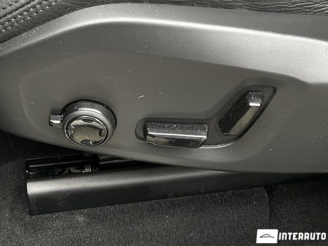 Volvo XC 60 50 interauto-car