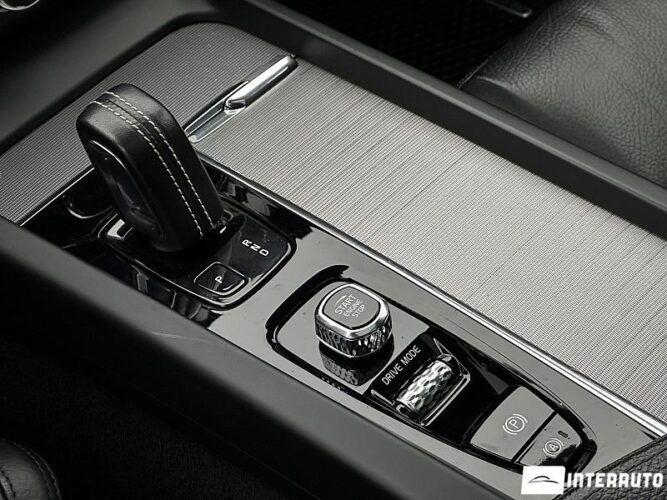 Volvo XC 60 45 interauto-car