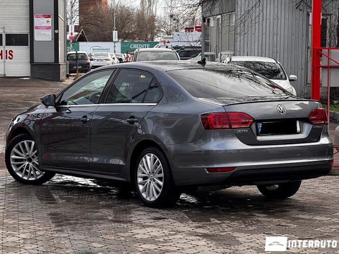 Volkswagen Jetta 34 interauto-car