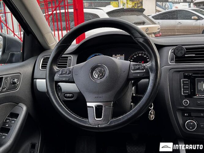 Volkswagen Jetta 36 interauto-car