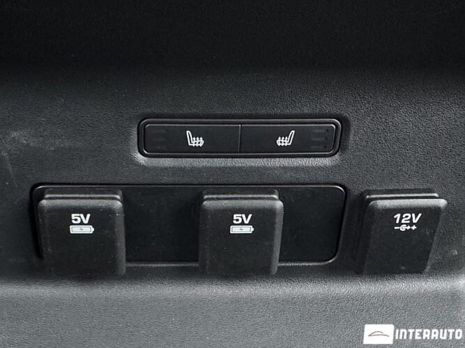 Land Rover Range Rover Velar 54 interauto-car