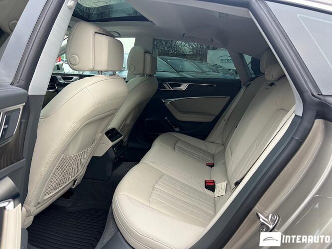 Audi A7 42 interauto-car