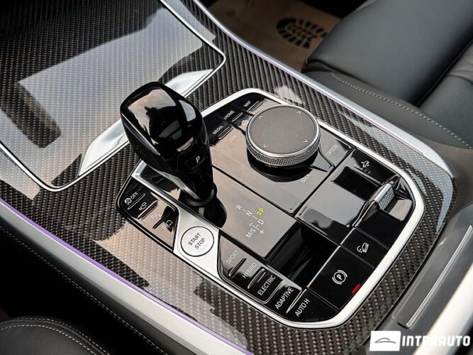 BMW X5 4.5e 48 interauto-car