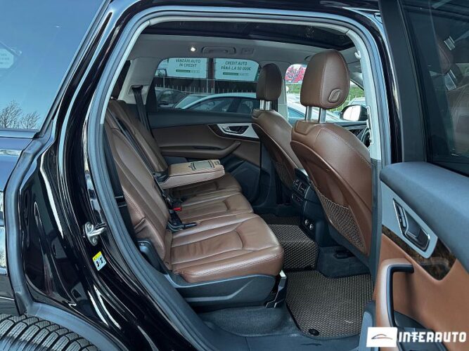 Audi Q7 51 interauto-car