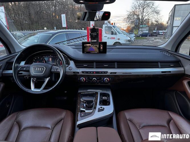Audi Q7 44 interauto-car
