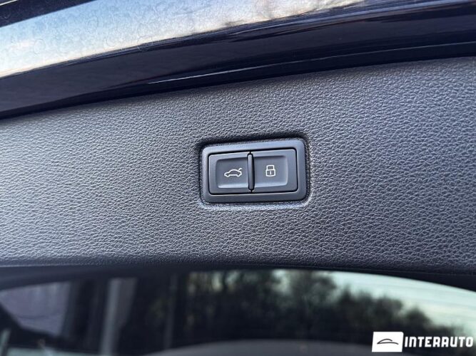 Audi Q7 53 interauto-car