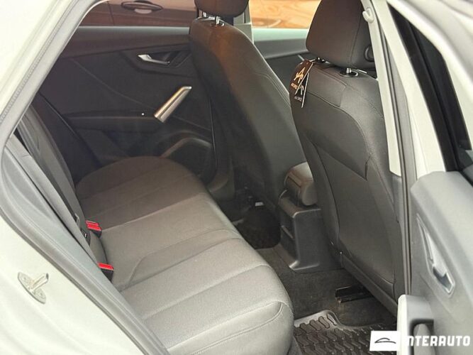 Audi Q2 46 interauto-car