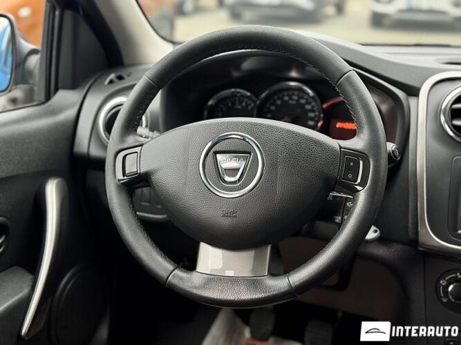 Dacia Sandero Stepway 37 interauto-car